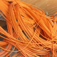 Juli 2020 Kilometerweise Kabel werden verlegt